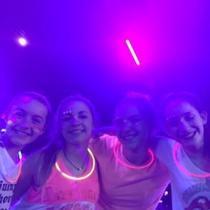 Meet your Posher, Ava